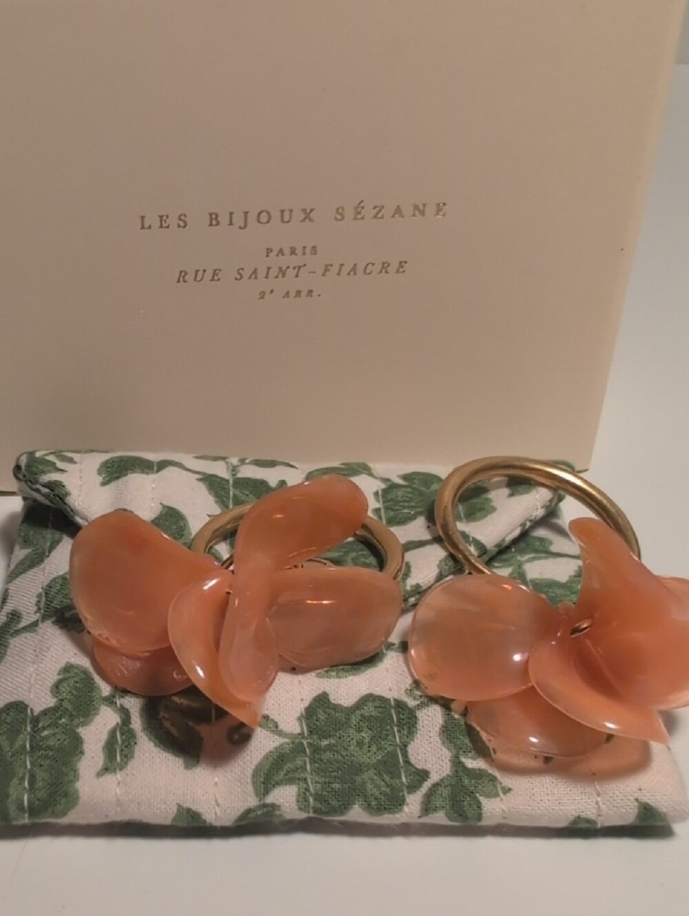 Sézane Flora Hoop Earrings - Picture 4 of 5